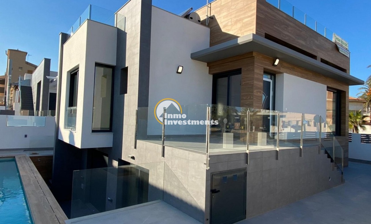 Obra nueva - Chalet independiente - Torrevieja - La Mata pueblo