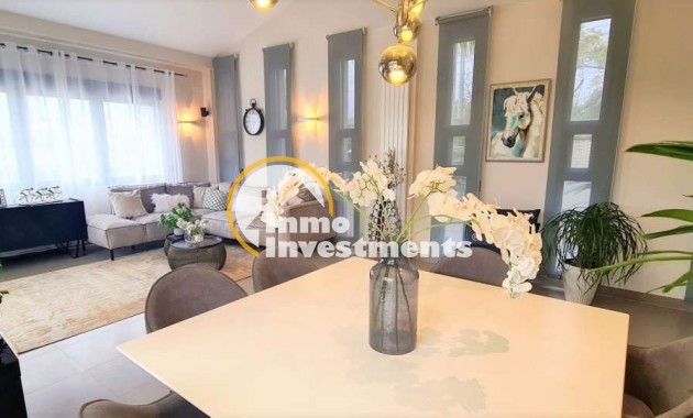 Resale - Villa - Calpe