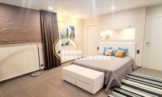 Resale - Villa - Calpe