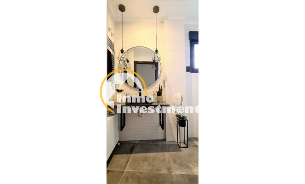 Resale - Villa - Calpe