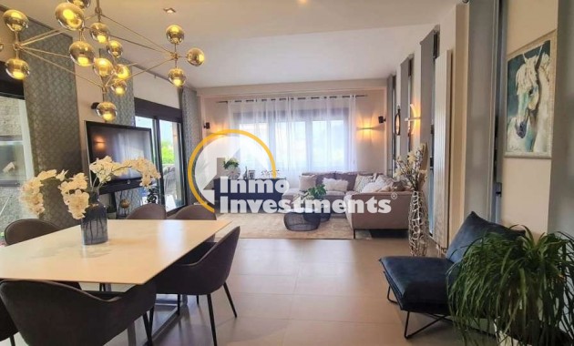 Resale - Villa - Calpe