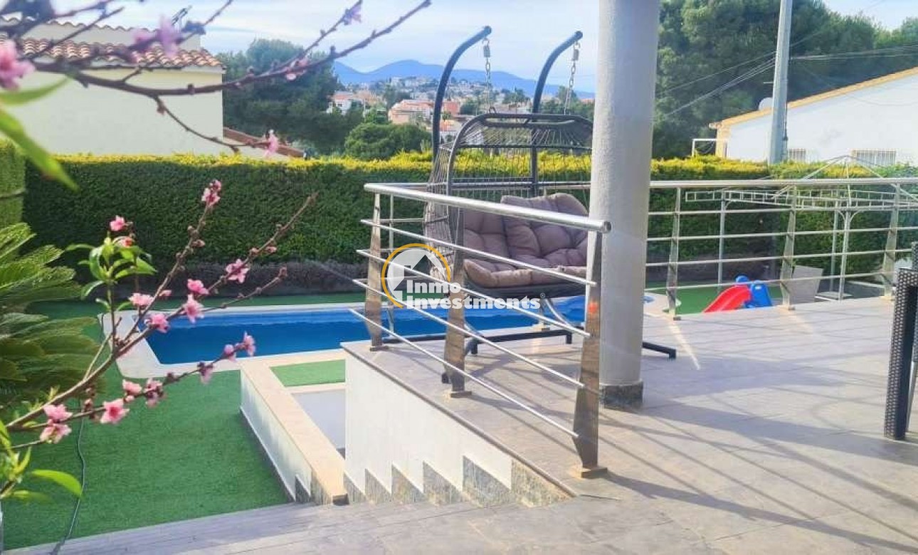 Resale - Villa - Calpe