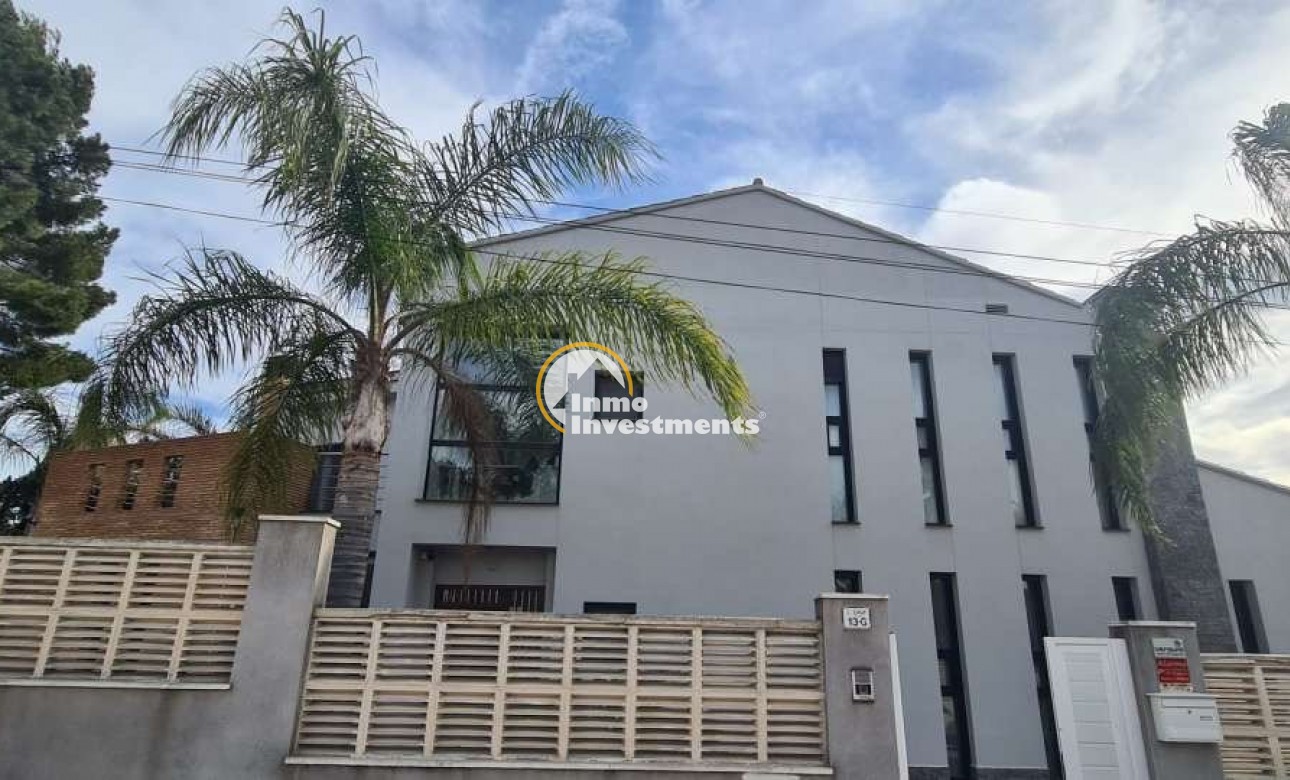 Resale - Villa - Calpe