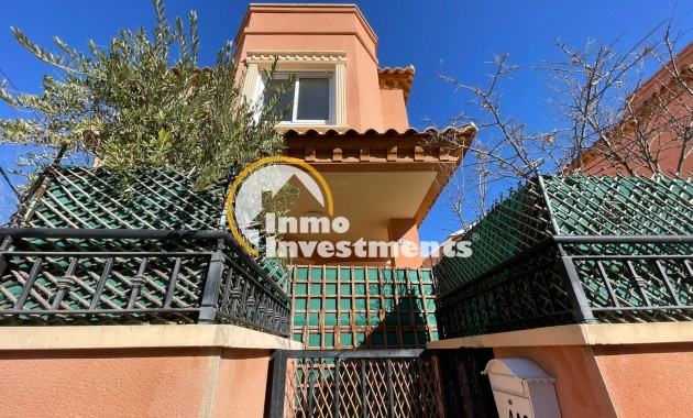 Bestaande bouw - Villa - Bigastro - 