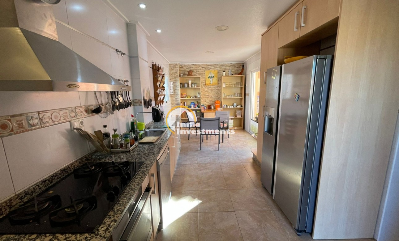 Bestaande bouw - Villa - Bigastro - 