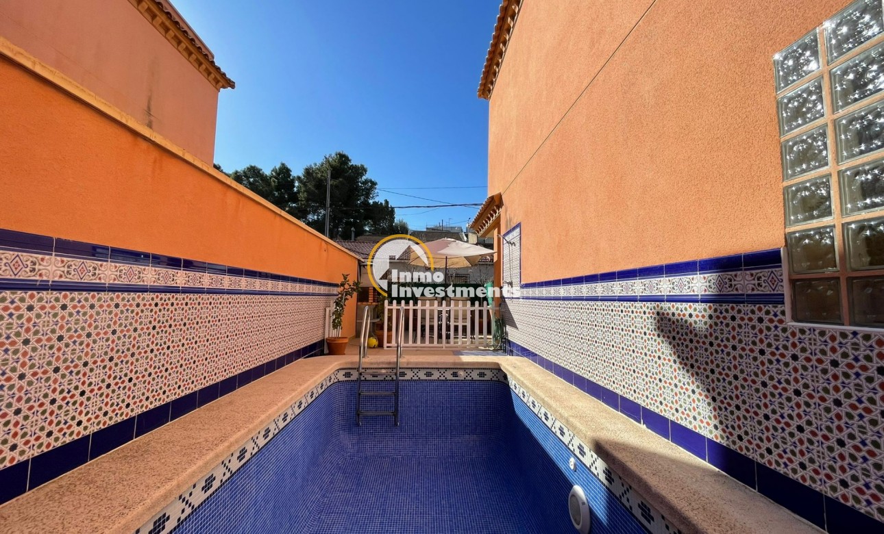 Bestaande bouw - Villa - Bigastro - 