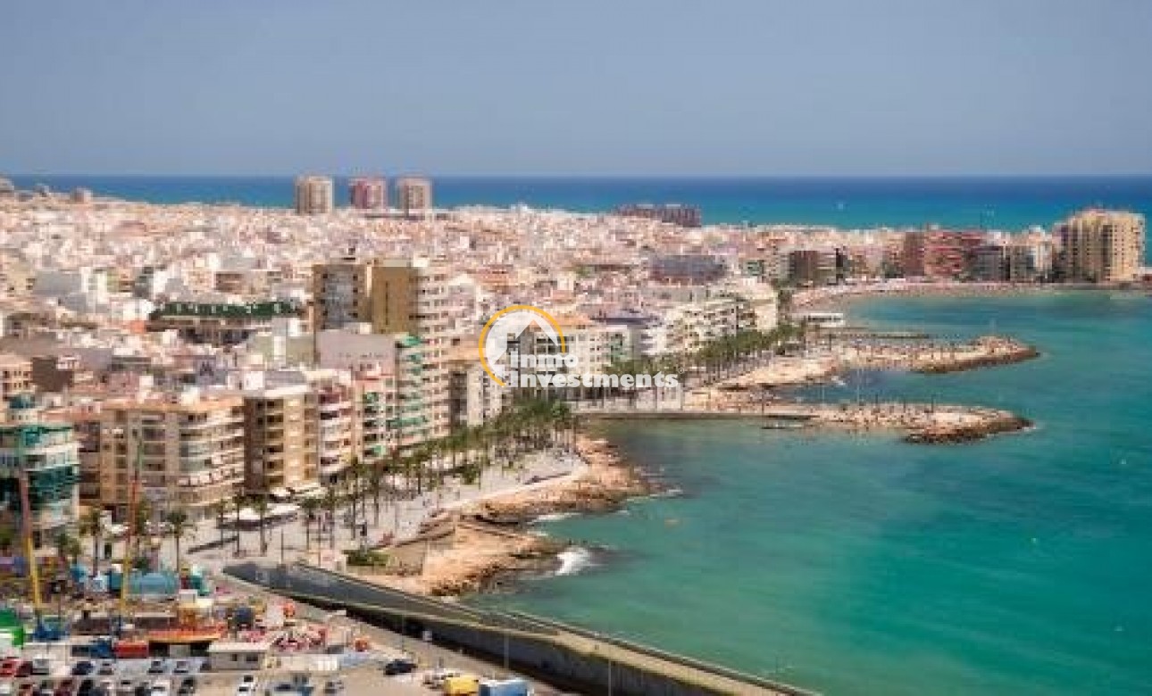 Neubau Immobilien - Villa - Torrevieja - Aguas nuevas 1