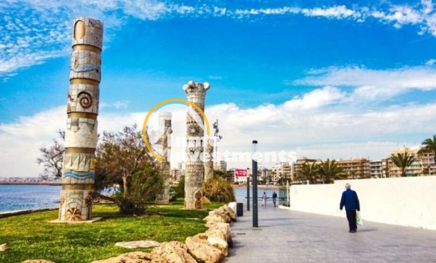 Neubau Immobilien - Villa - Torrevieja - Aguas nuevas 1