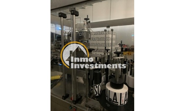 Reventa - Cellar - Pinoso - Centro