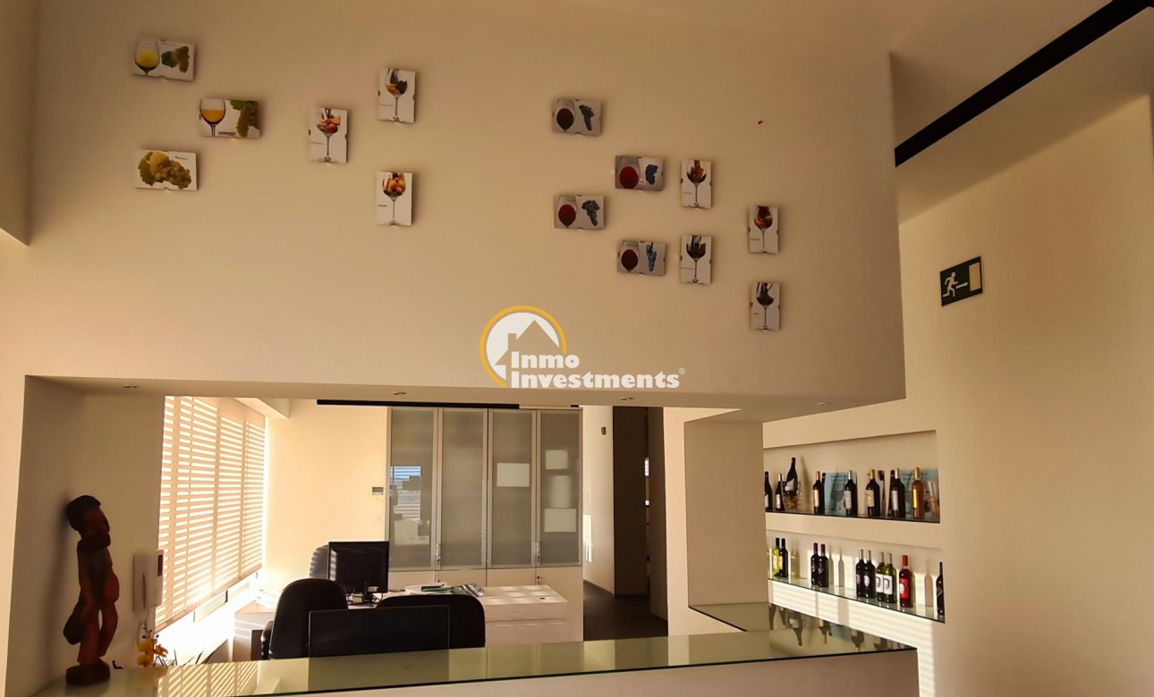 Reventa - Cellar - Pinoso - Centro