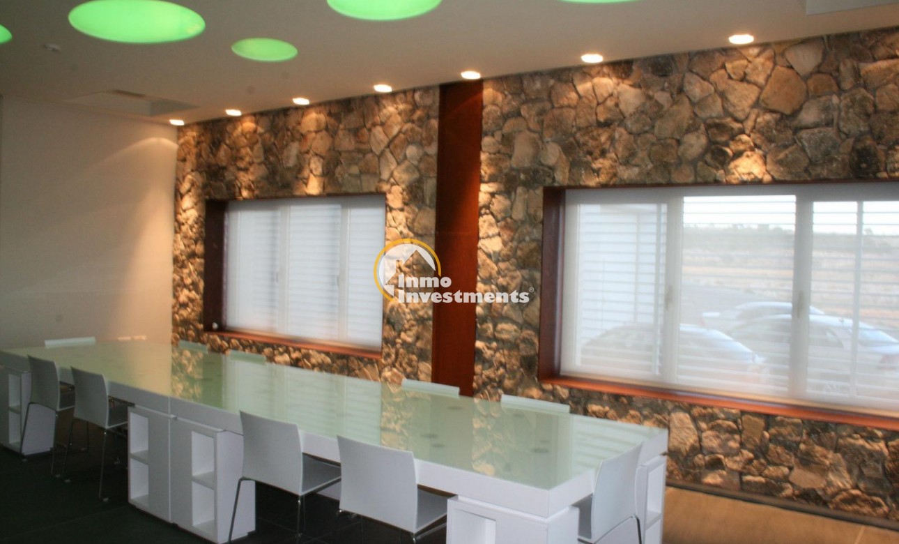 Reventa - Cellar - Pinoso - Centro