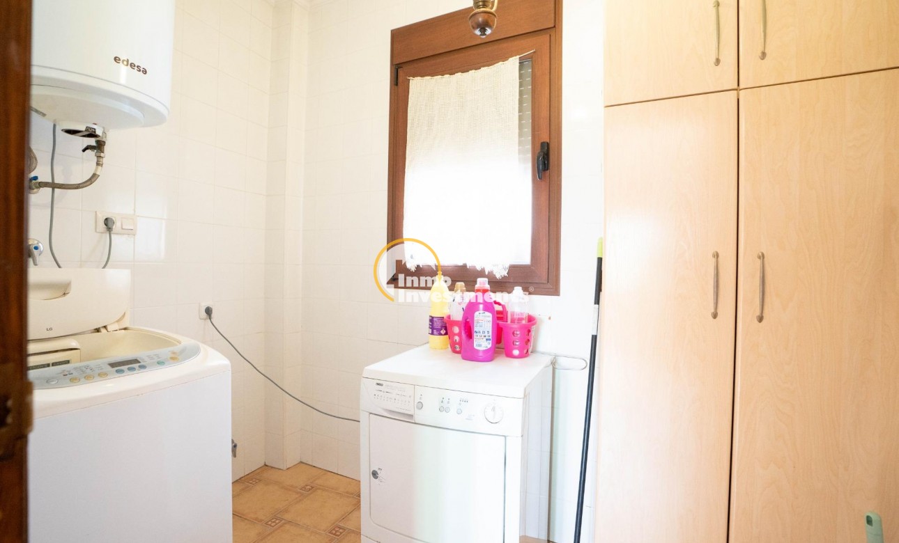 Reventa - Building unique - San Miguel de Salinas - CENTRO