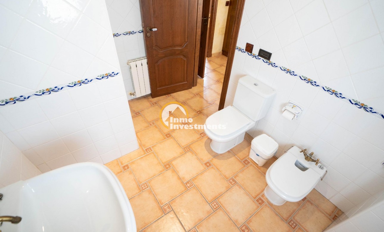 Reventa - Building unique - San Miguel de Salinas - CENTRO