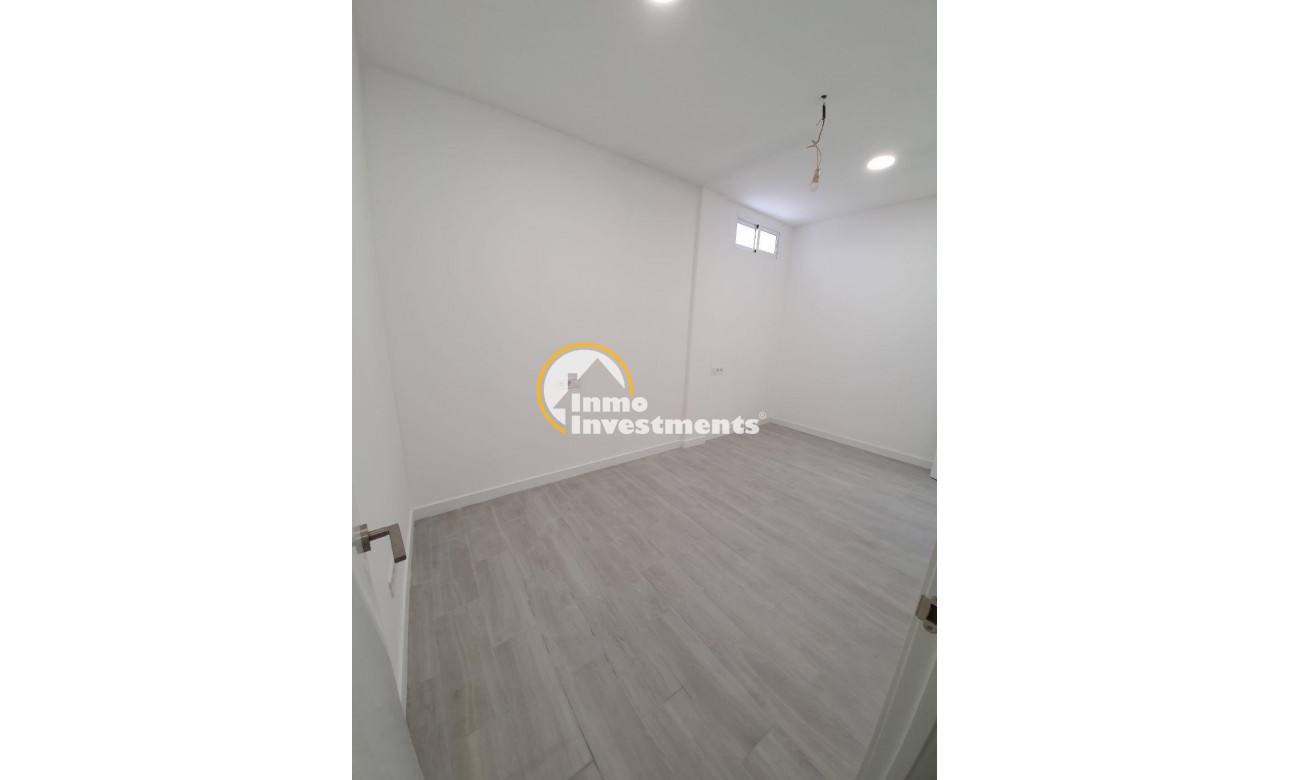 Resale - Commercial - Alicante - Los angeles