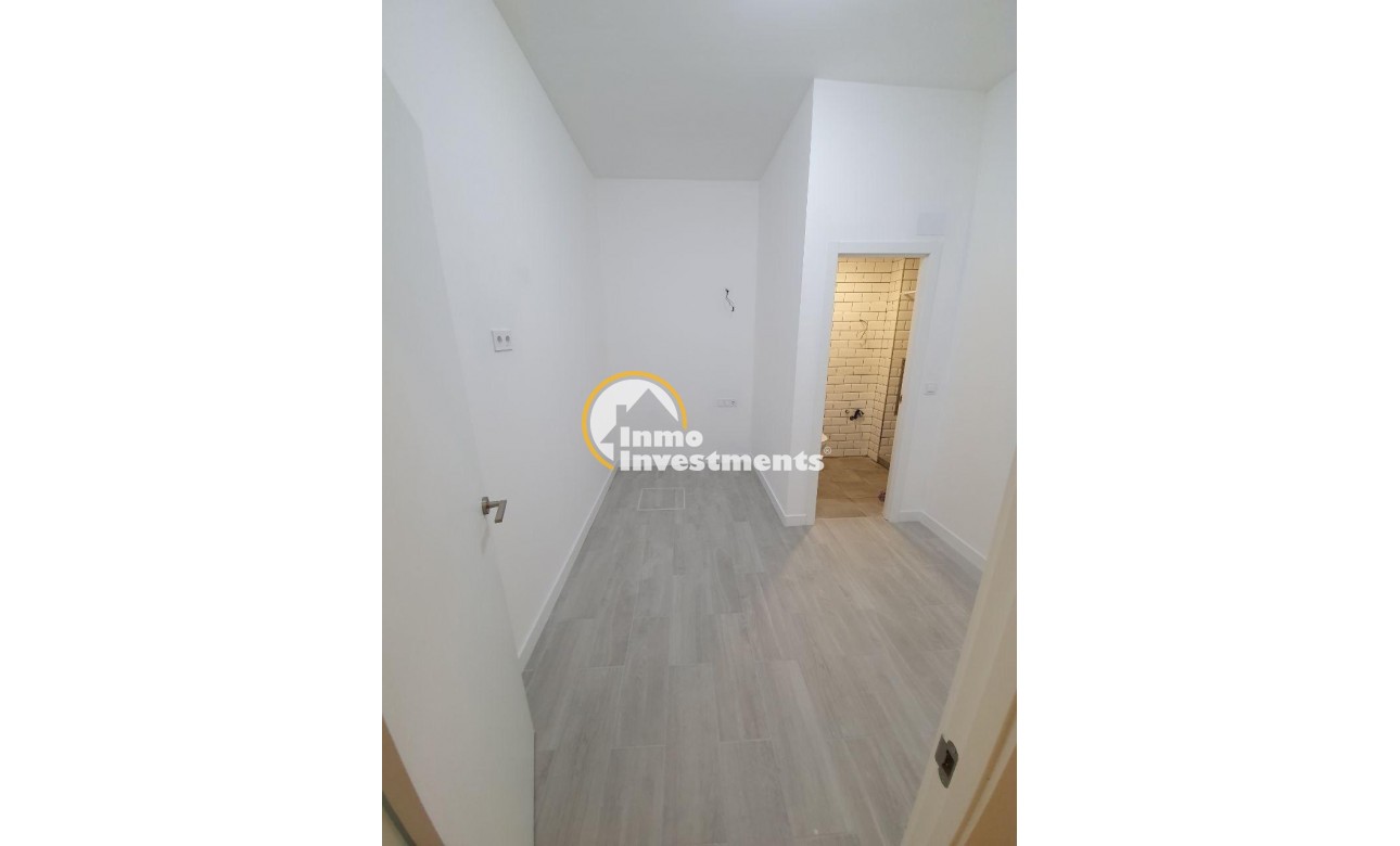 Resale - Commercial - Alicante - Los angeles