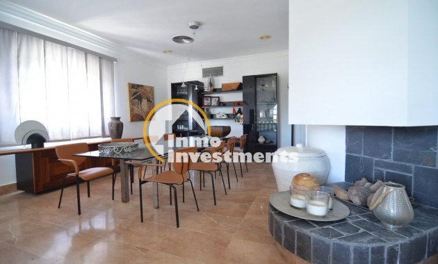 Reventa - Chalet independiente - Torrevieja - Centro