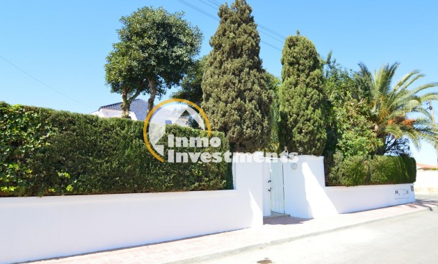 Reventa - Chalet independiente - Torrevieja - Centro