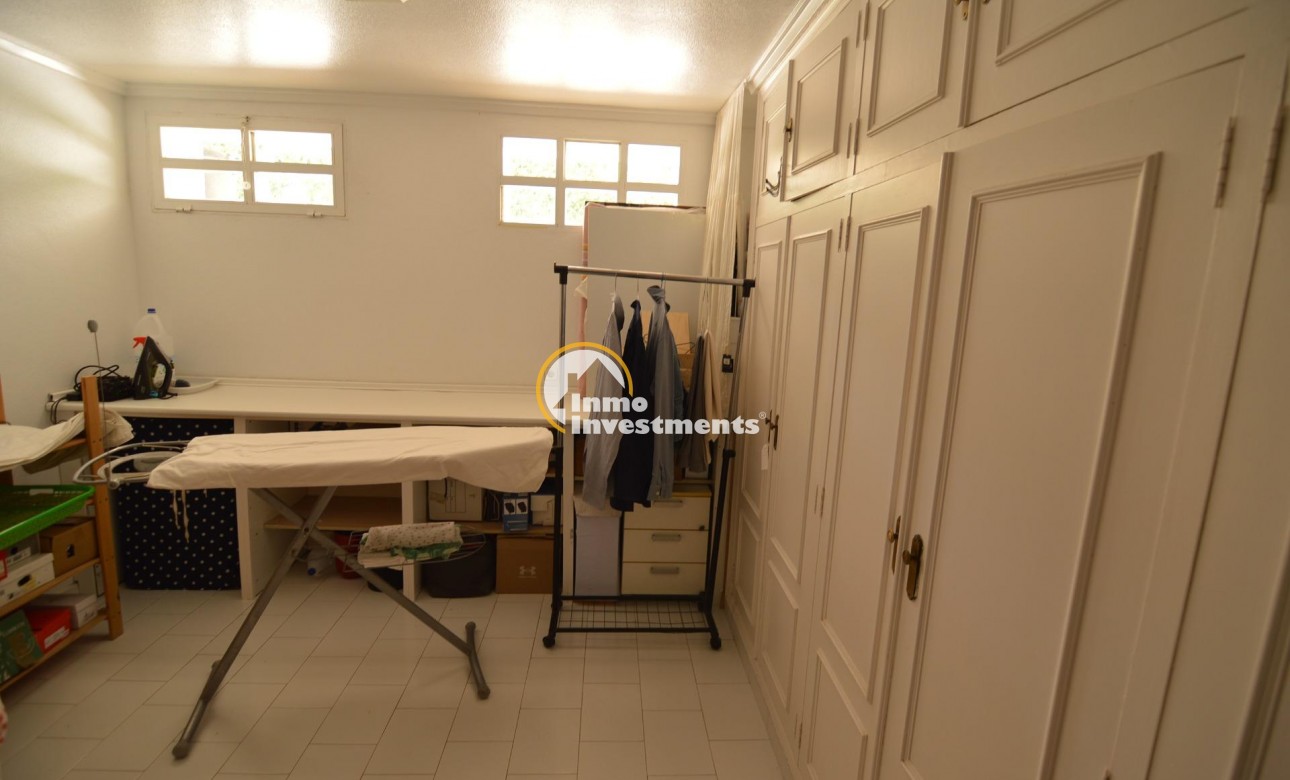 Reventa - Chalet independiente - Torrevieja - Centro