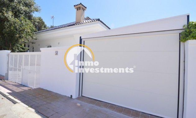 Reventa - Chalet independiente - Torrevieja - Centro