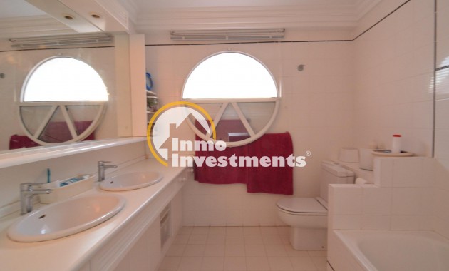 Reventa - Chalet independiente - Torrevieja - Centro