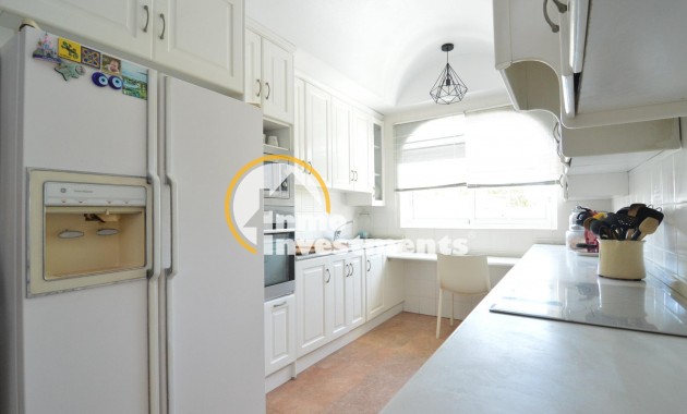 Reventa - Chalet independiente - Torrevieja - Centro