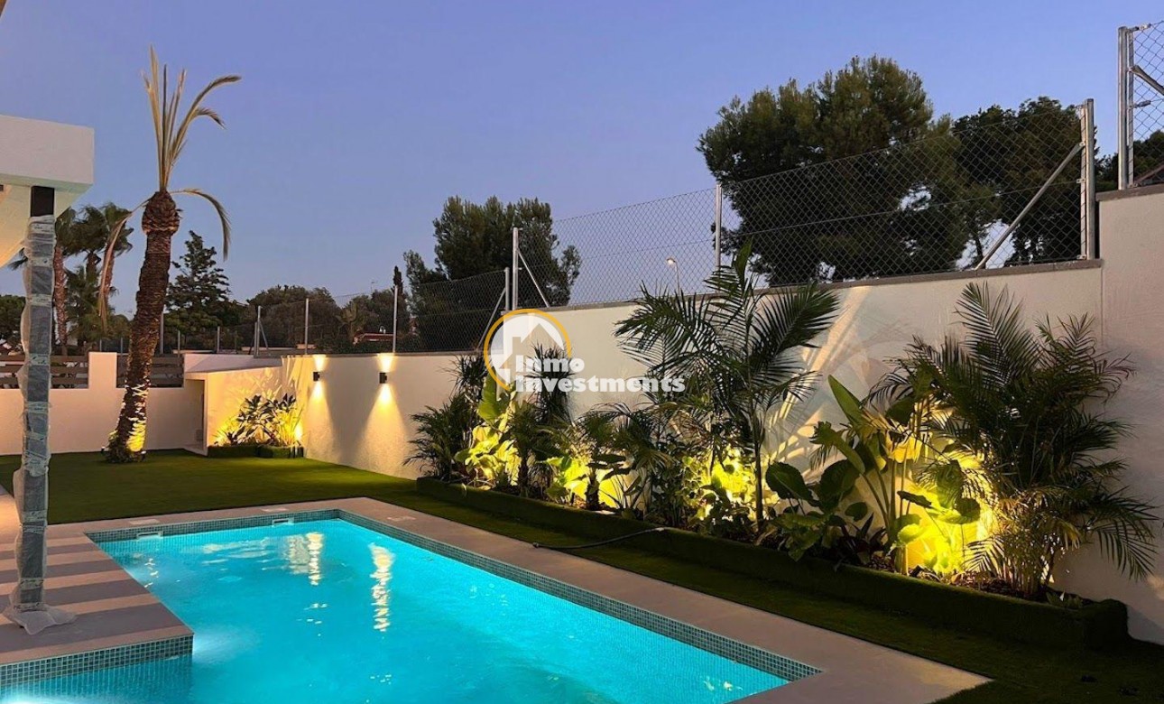 Till salu - Villa - Orihuela Costa - Montezenia