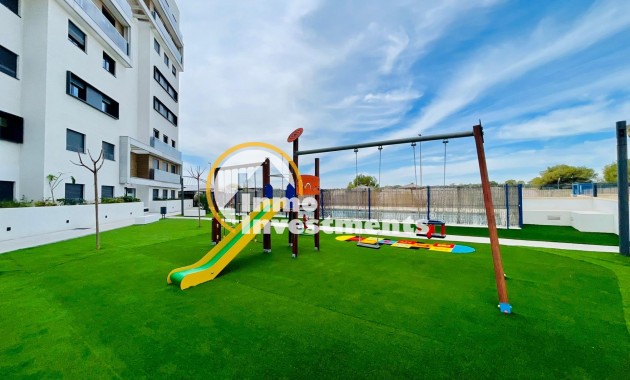 Resale - Apartment - Orihuela Costa - Altos de Campoamor