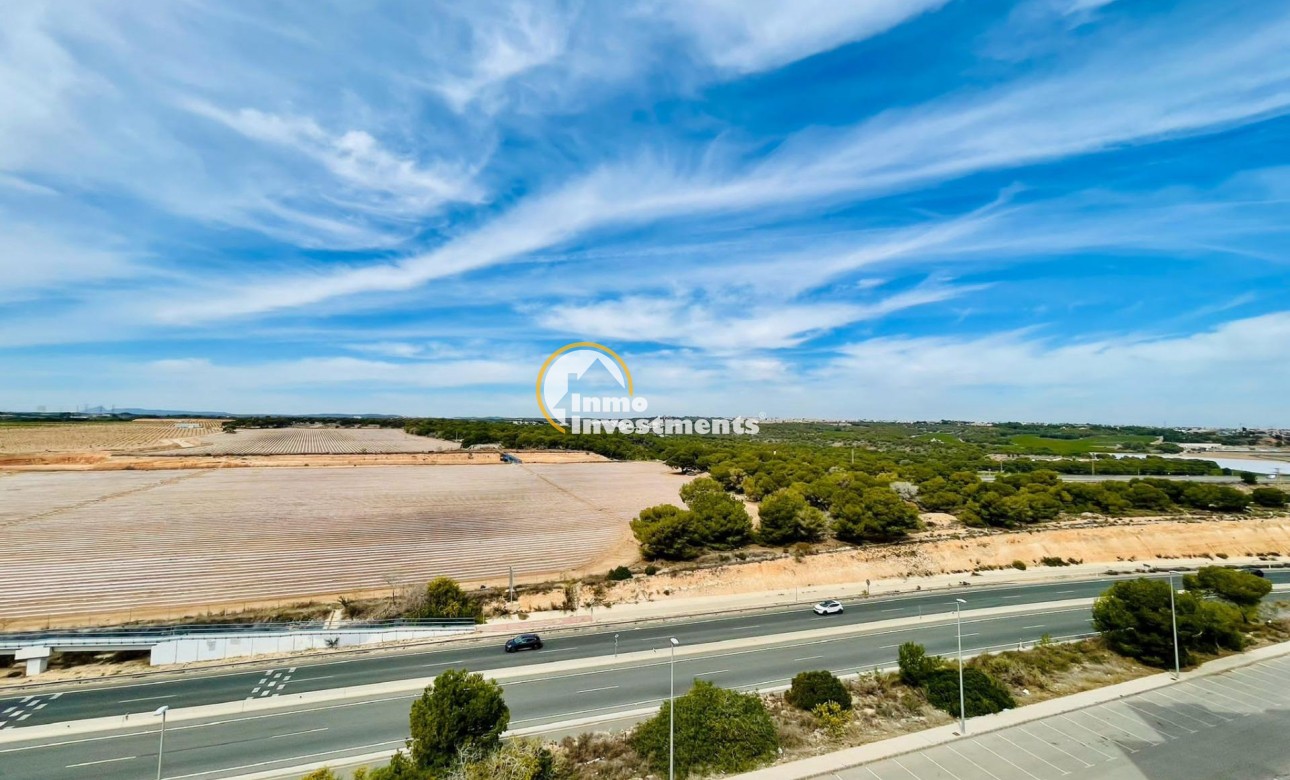 Resale - Apartment - Orihuela Costa - Altos de Campoamor