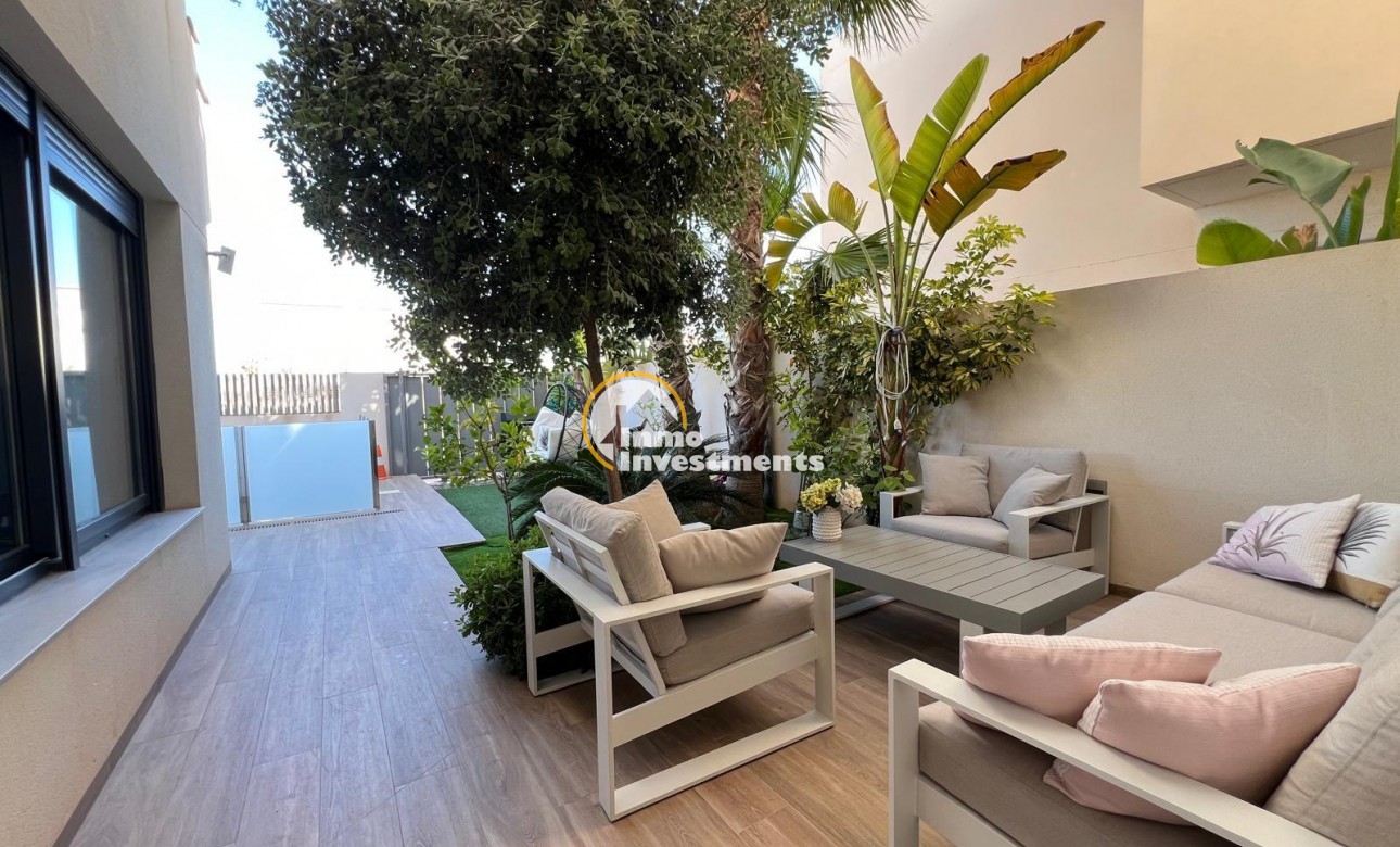 Obra nueva - Chalet independiente - Torrevieja - La Veleta