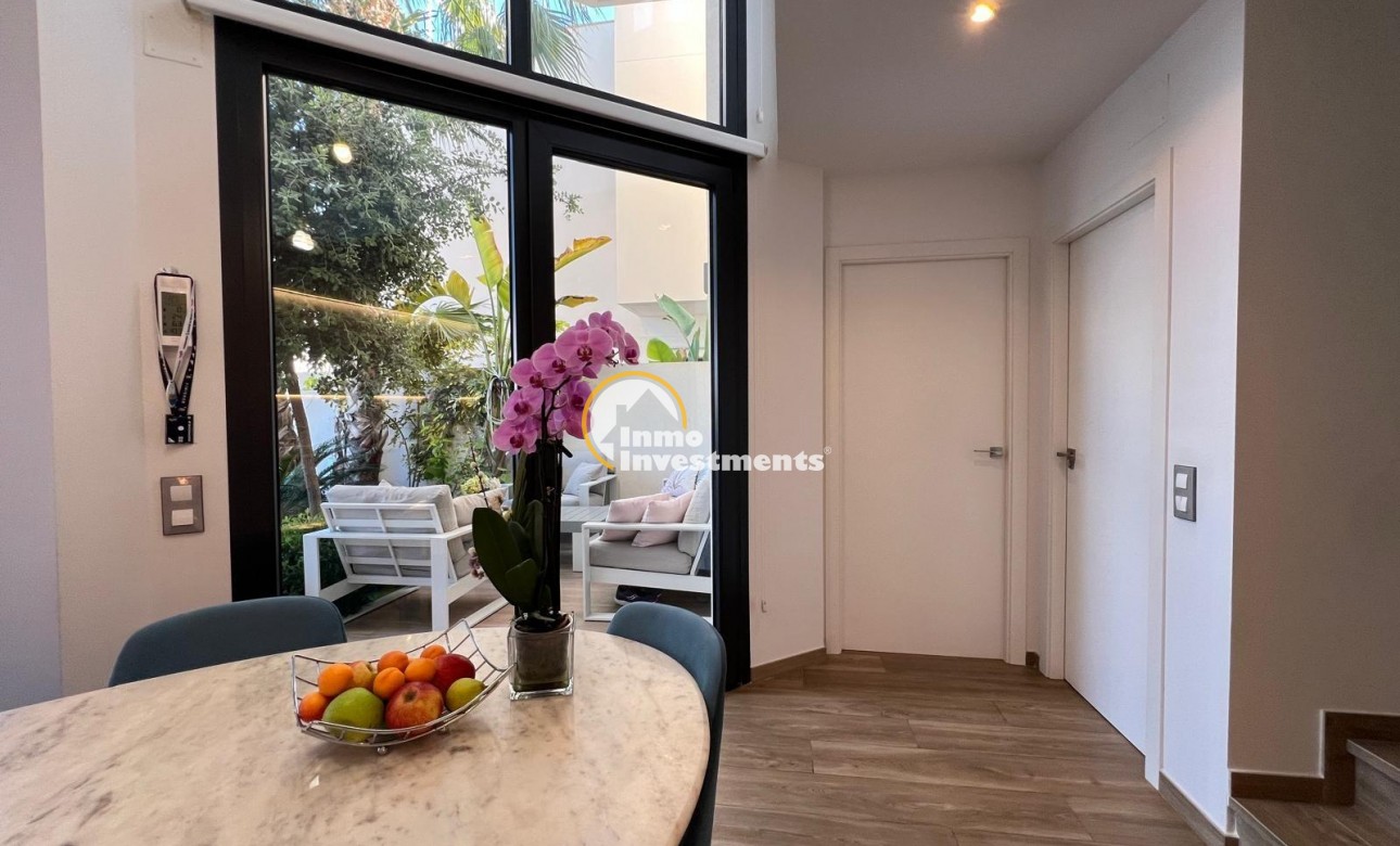 Obra nueva - Chalet independiente - Torrevieja - La Veleta