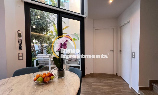 Obra nueva - Chalet independiente - Torrevieja - La Veleta