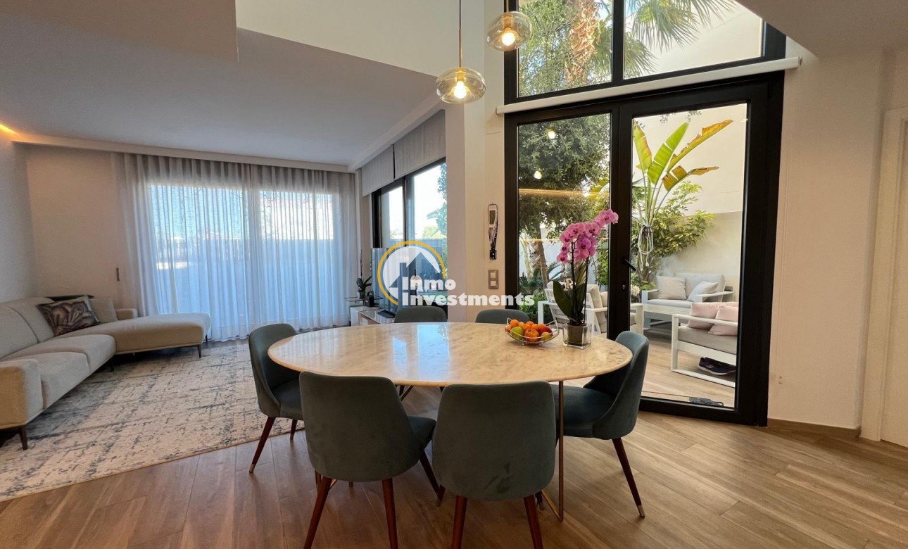 Obra nueva - Chalet independiente - Torrevieja - La Veleta