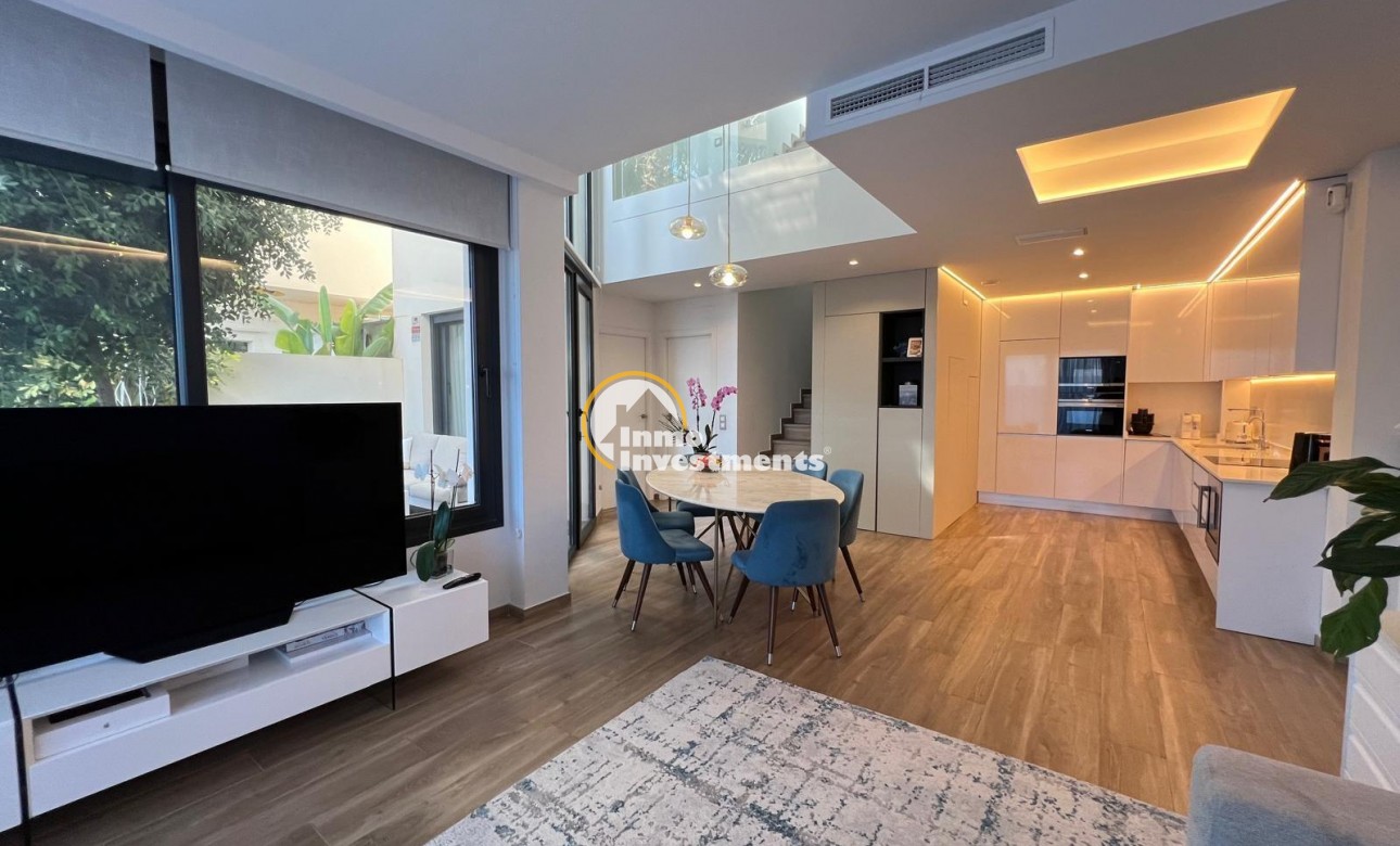 Obra nueva - Chalet independiente - Torrevieja - La Veleta