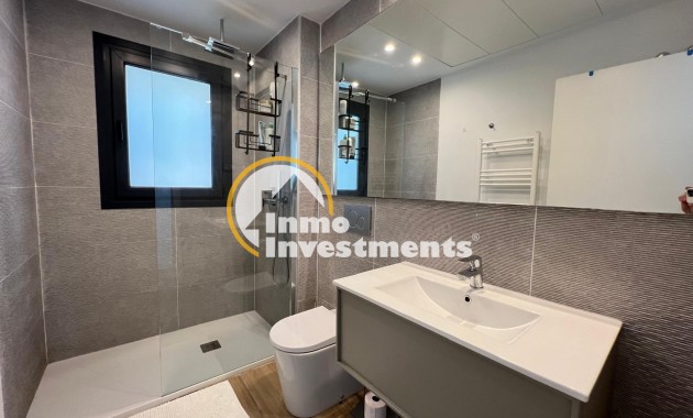 Obra nueva - Chalet independiente - Torrevieja - La Veleta