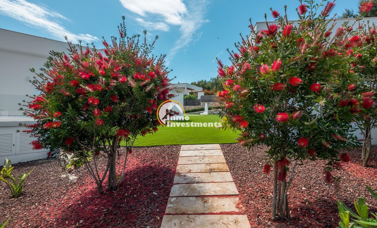 Resale - Villa - San Miguel de Salinas - Las Colinas Golf