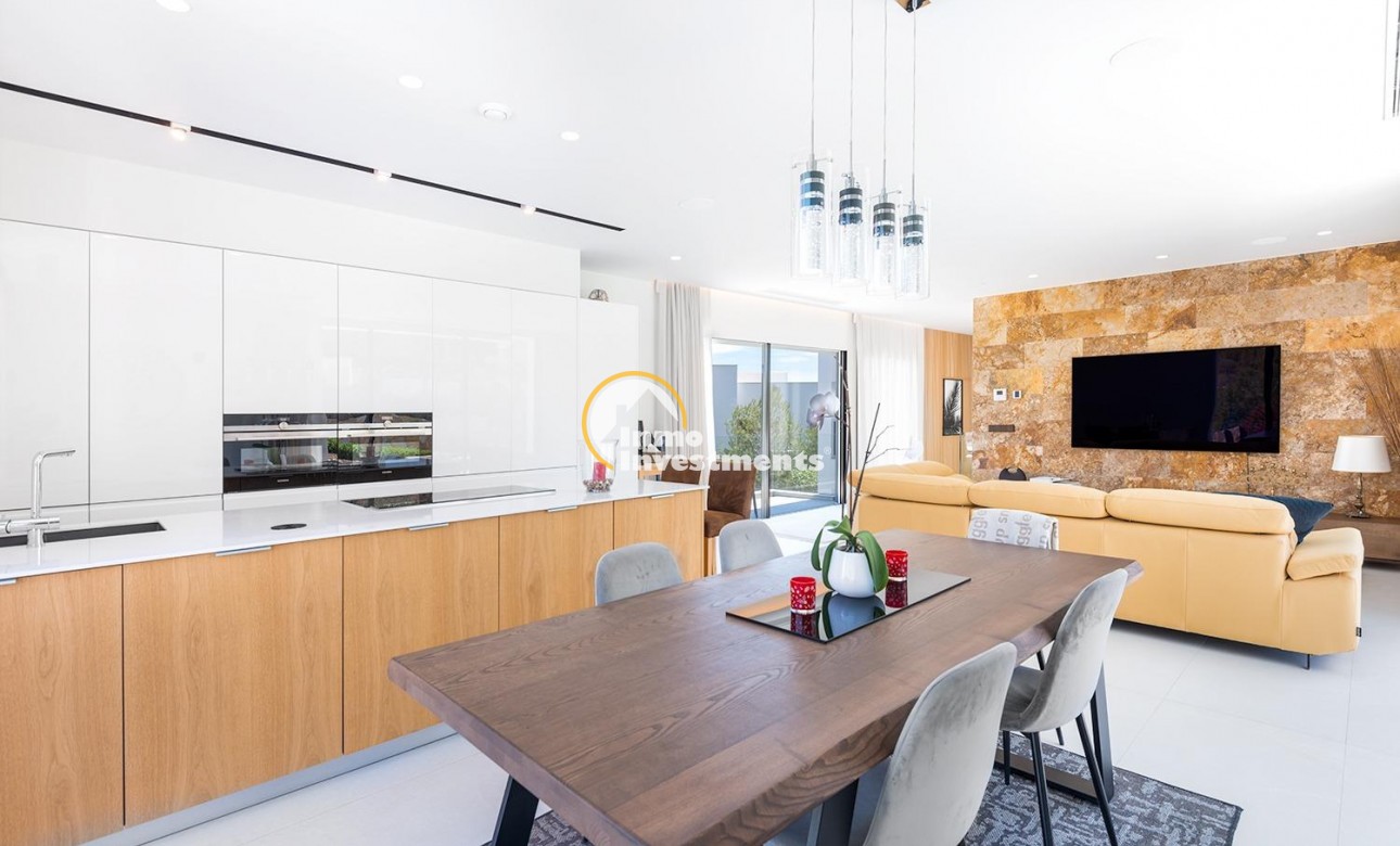 Resale - Villa - San Miguel de Salinas - Las Colinas Golf