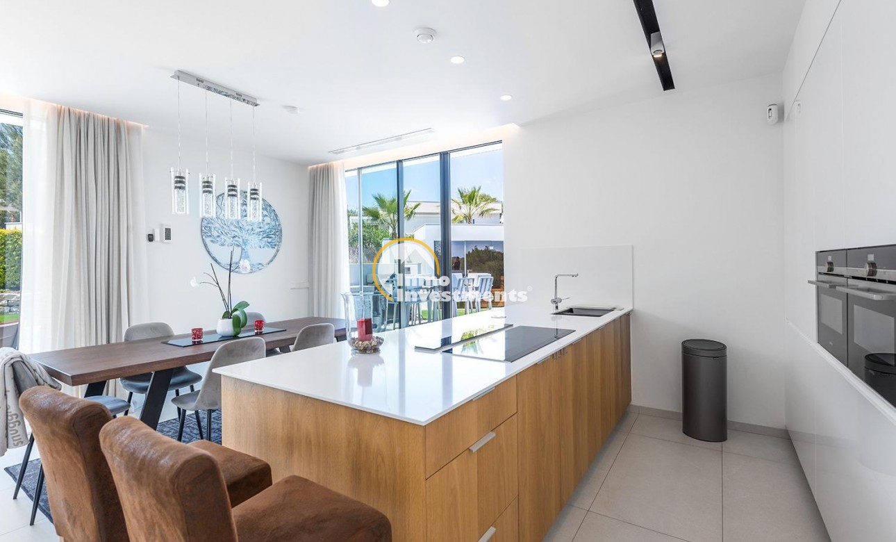 Resale - Villa - San Miguel de Salinas - Las Colinas Golf