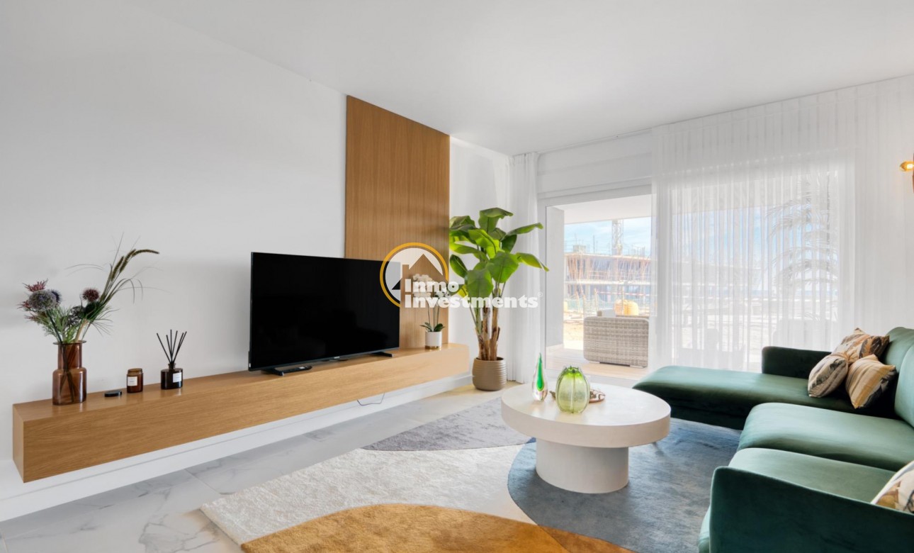 Obra nueva - Local comercial - Torrevieja - Punta Prima