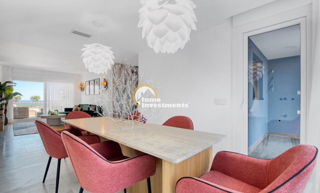 Obra nueva - Local comercial - Torrevieja - Punta Prima