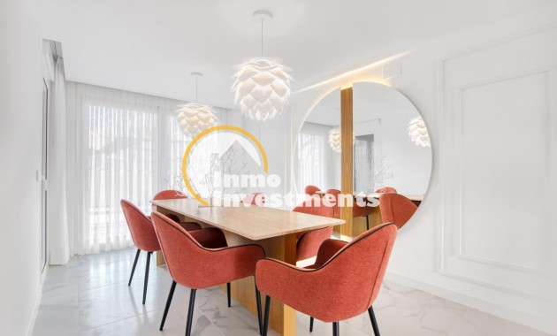 Obra nueva - Local comercial - Torrevieja - Punta Prima