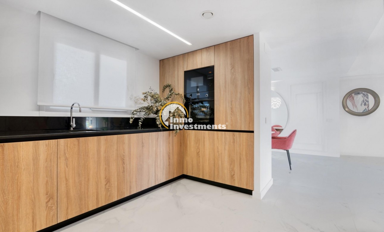 Obra nueva - Local comercial - Torrevieja - Punta Prima