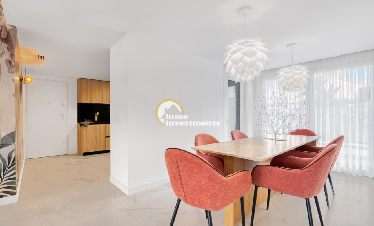 Obra nueva - Local comercial - Torrevieja - Punta Prima