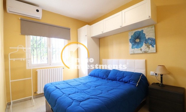 Reventa - Chalet independiente - Torrevieja - El Chaparral