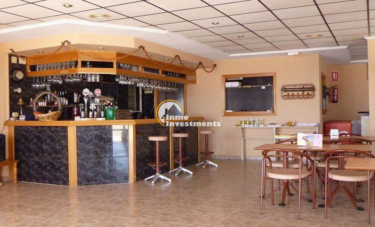 Reventa - Local comercial - Torrevieja - Acequion