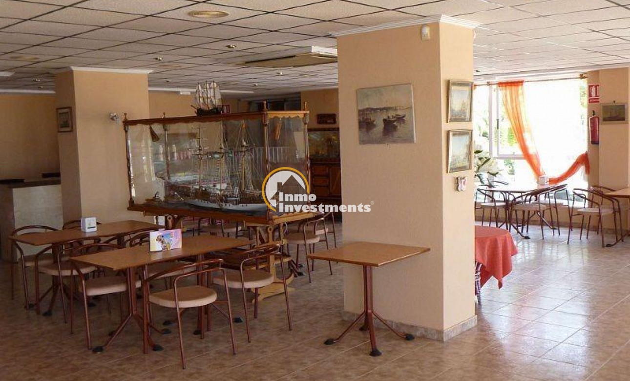 Reventa - Local comercial - Torrevieja - Acequion