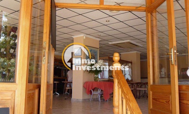 Reventa - Local comercial - Torrevieja - Acequion