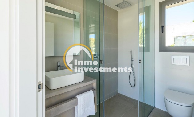 Obra nueva - Chalet independiente - San Miguel de Salinas - Las colinas golf and country club