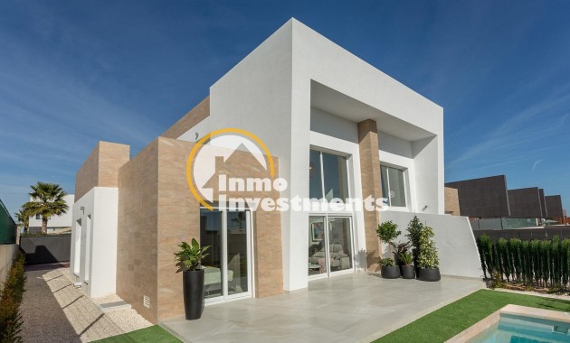 Obra nueva - Chalet independiente - Algorfa - Castillo De Montemar