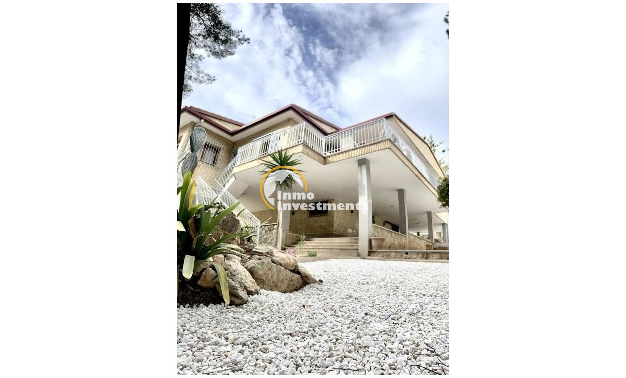 Reventa - Chalet independiente - Orihuela Costa - Campoamor