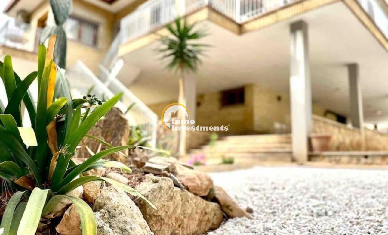 Reventa - Chalet independiente - Orihuela Costa - Campoamor